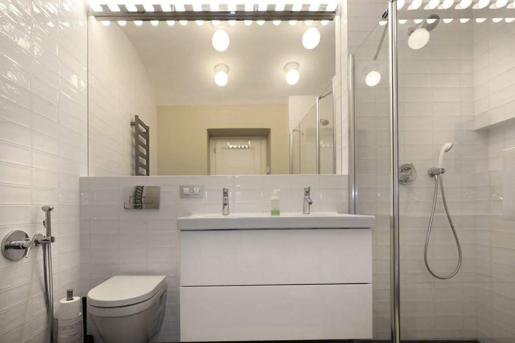 Design Loft 2 Minutes To Wenceslas Square براغ المظهر الخارجي الصورة