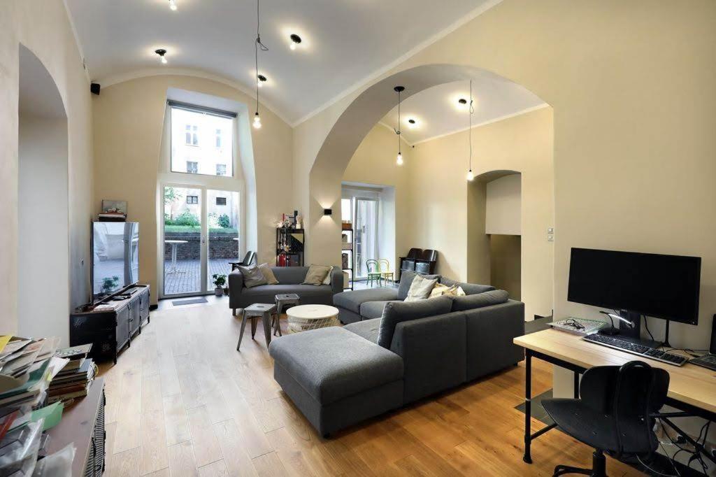 Design Loft 2 Minutes To Wenceslas Square براغ المظهر الخارجي الصورة