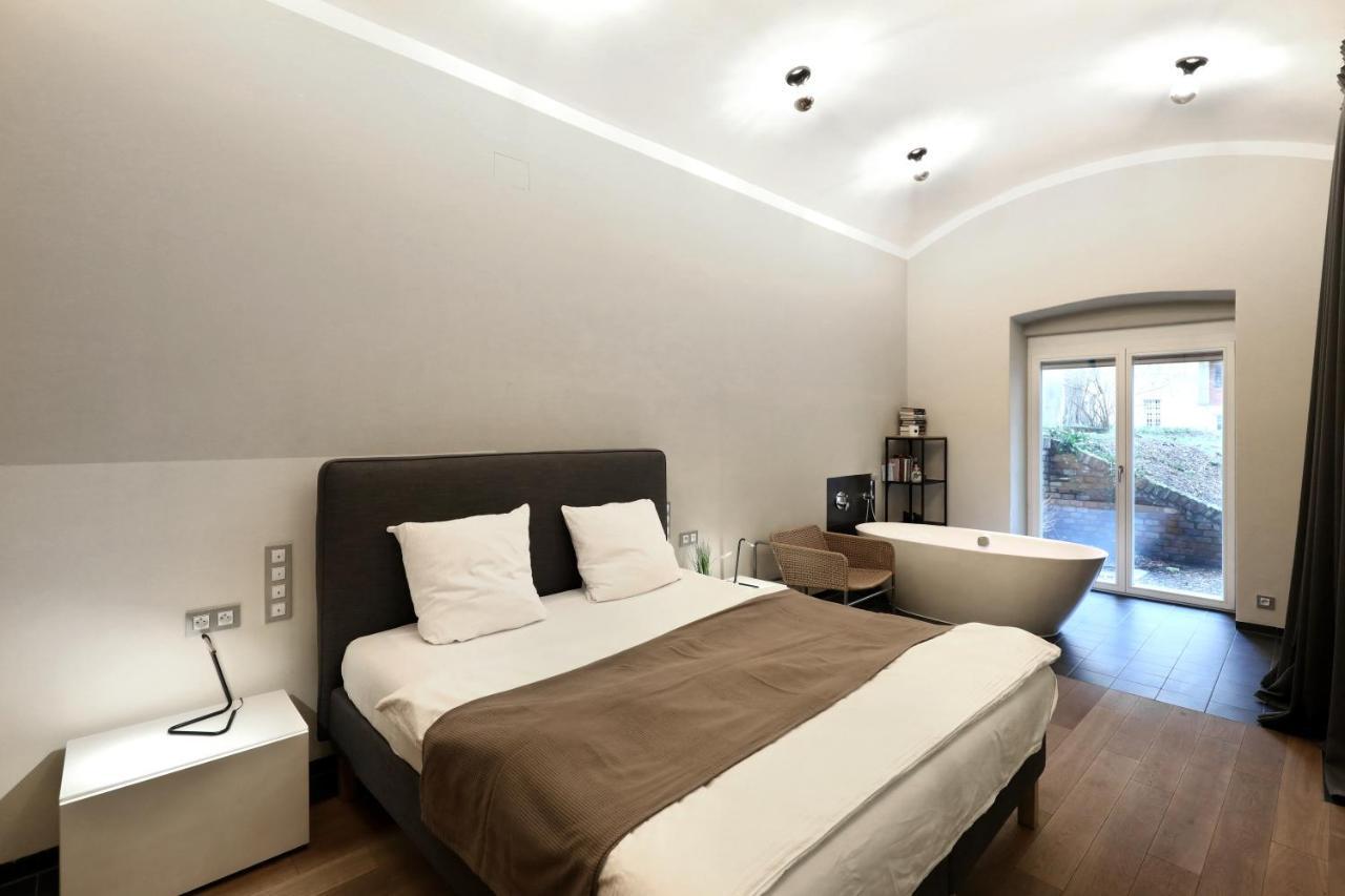 Design Loft 2 Minutes To Wenceslas Square براغ المظهر الخارجي الصورة