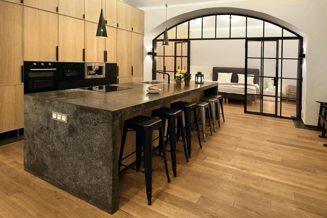 Design Loft 2 Minutes To Wenceslas Square براغ المظهر الخارجي الصورة